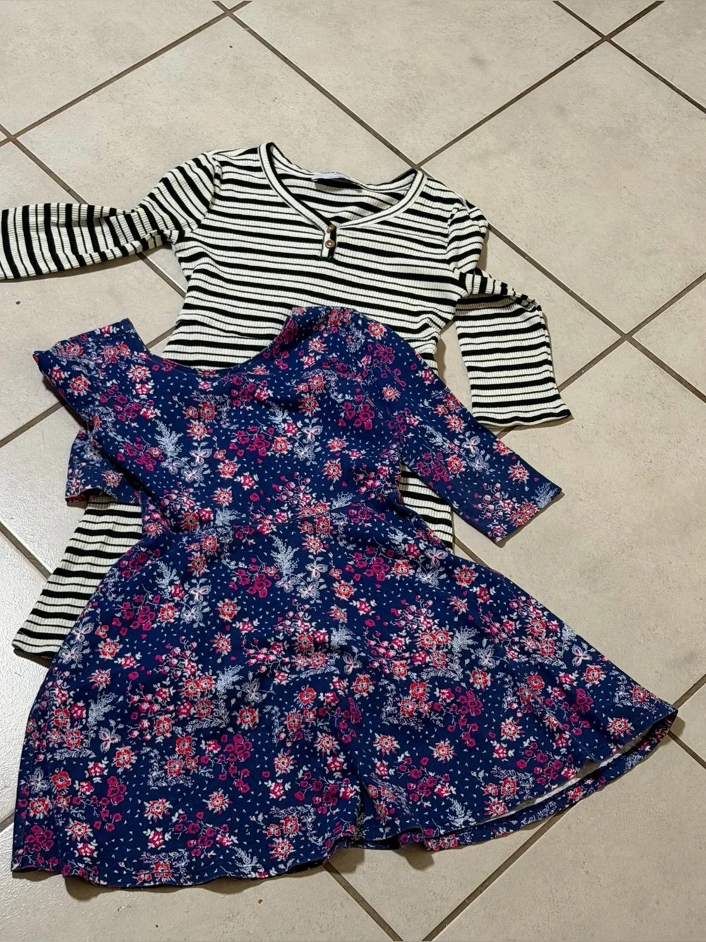 Old Navy Kids Girls' Blue/Black Floral Striped Long-Sleeve Dress Casual Size‎ S